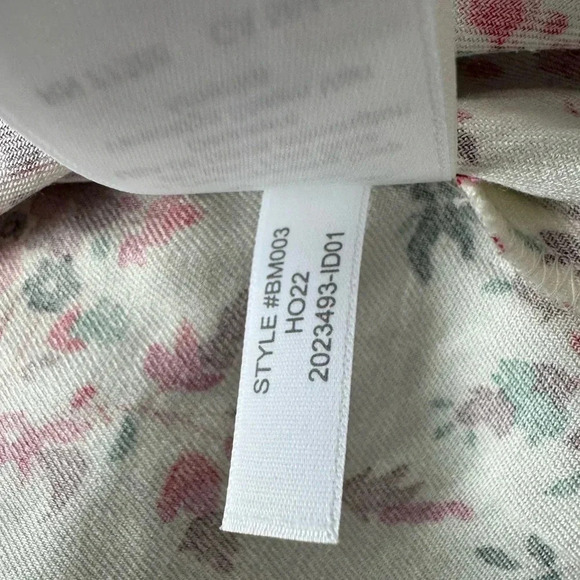 J Crew chic feminine long sleeve floral ruffle top size XS button front - Picture 11 of 16